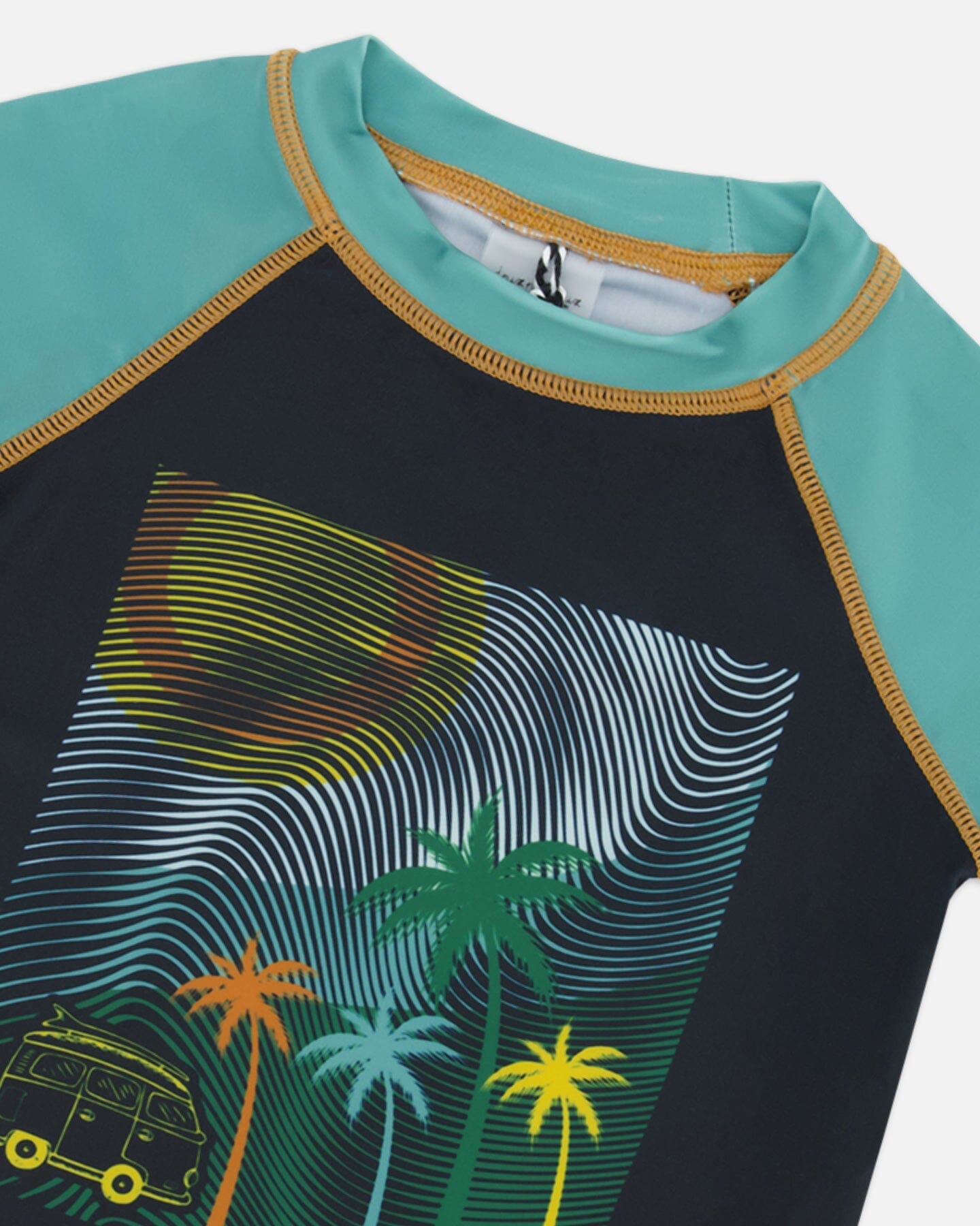 Short Sleeve Rashguard With Print Black-3