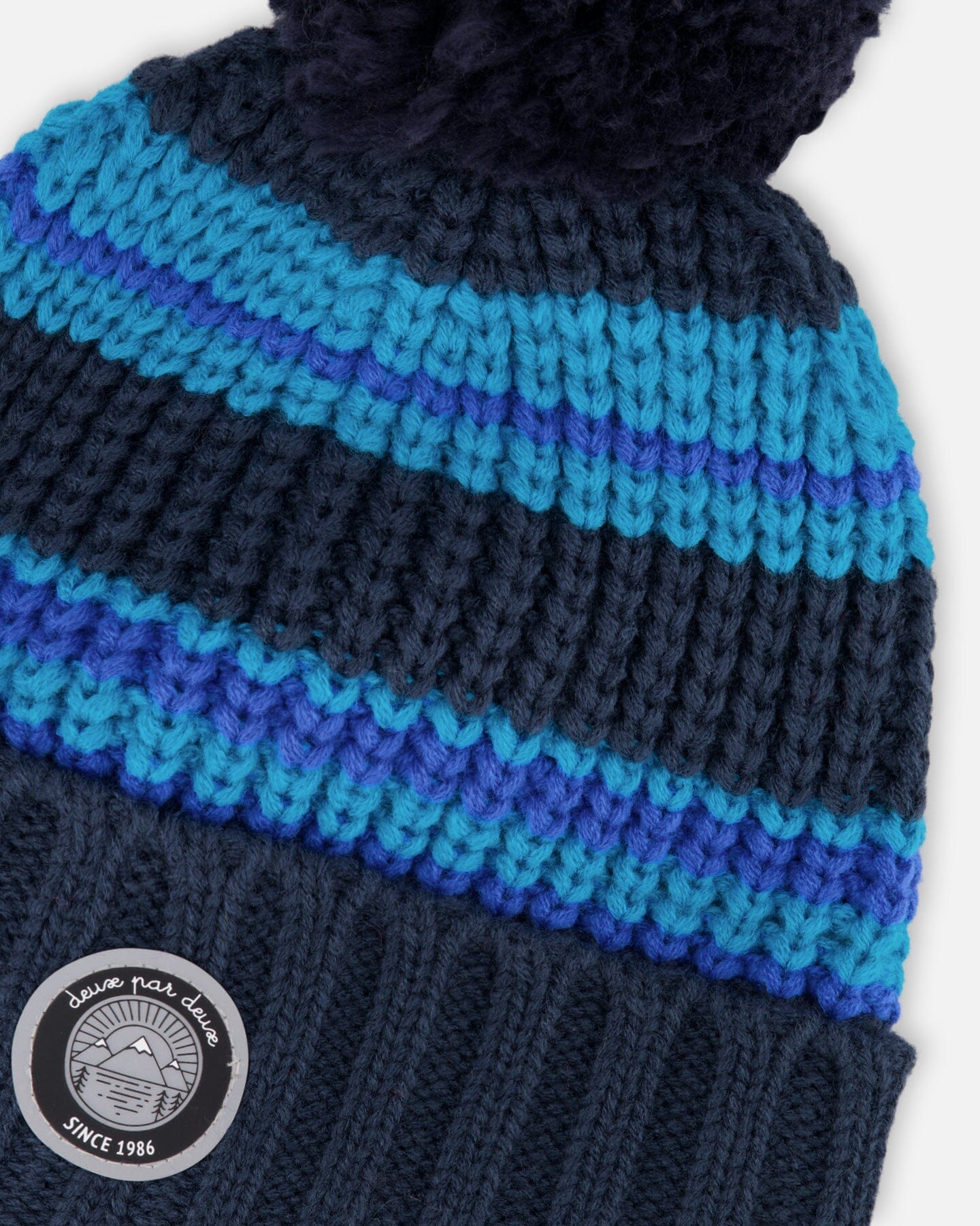 Lined Knit Winter Hat With Pompom Black And Blue-3