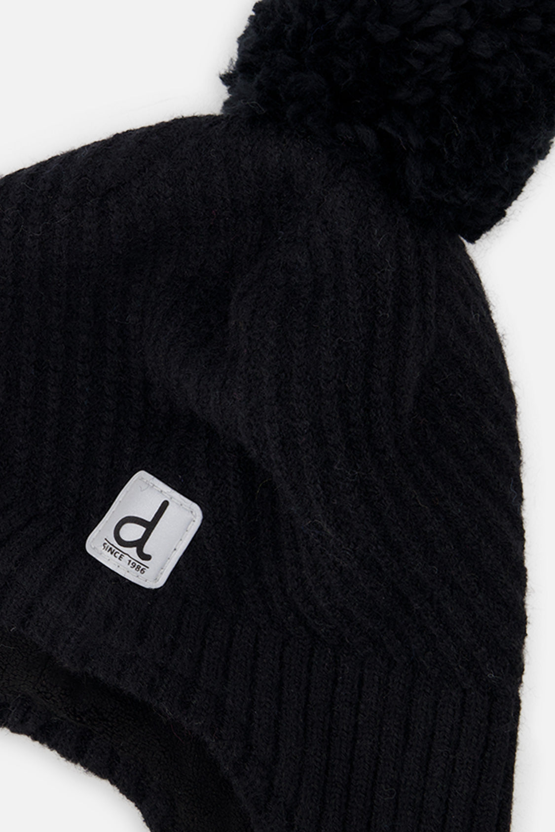 Winter Peruvian Knit Hat With Pompom Black-2