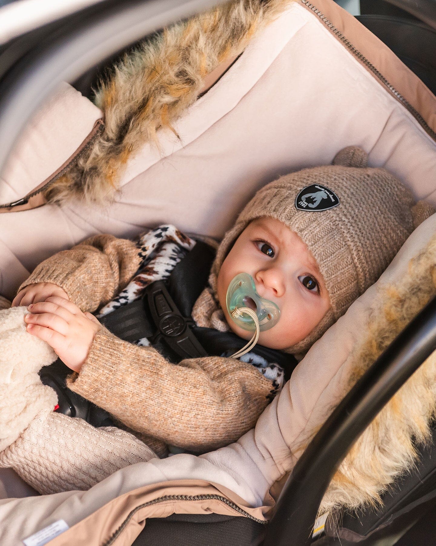 Knit Hat With Ears Beige-1