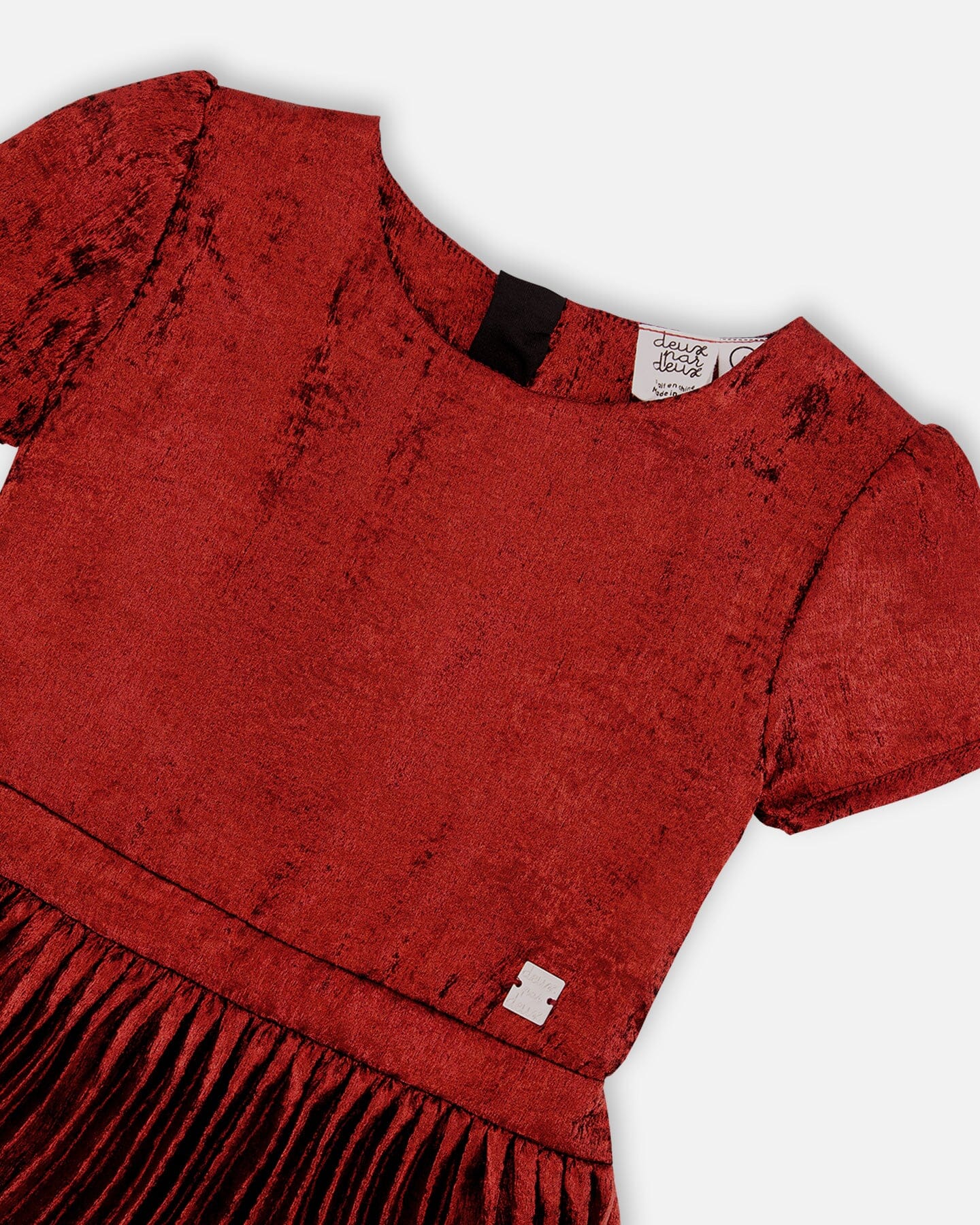 Short Sleeve Dress With Pleated Skirt Metallic Red-4