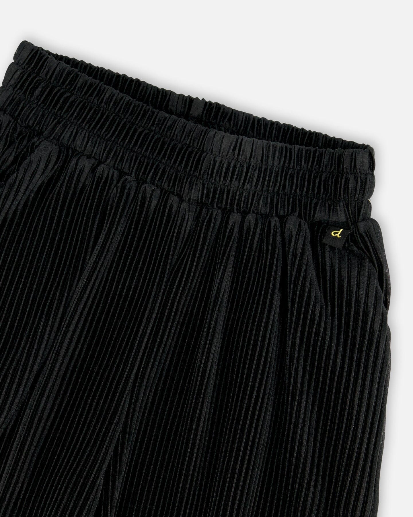 Wide Leg Pleated Pants Black-3