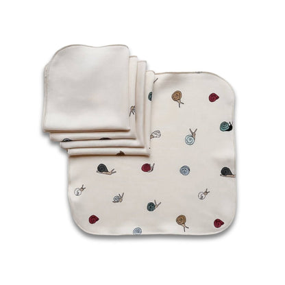 Bamboo Baby Capsule Gift Box - Ditsy Snails & Cream-2