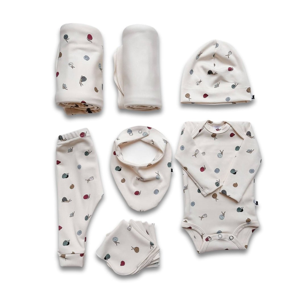 Bamboo Baby Capsule Gift Box - Ditsy Snails & Cream-1