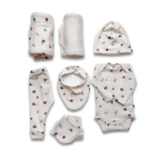 Bamboo Baby Capsule Gift Box - Ditsy Snails & Cream-1